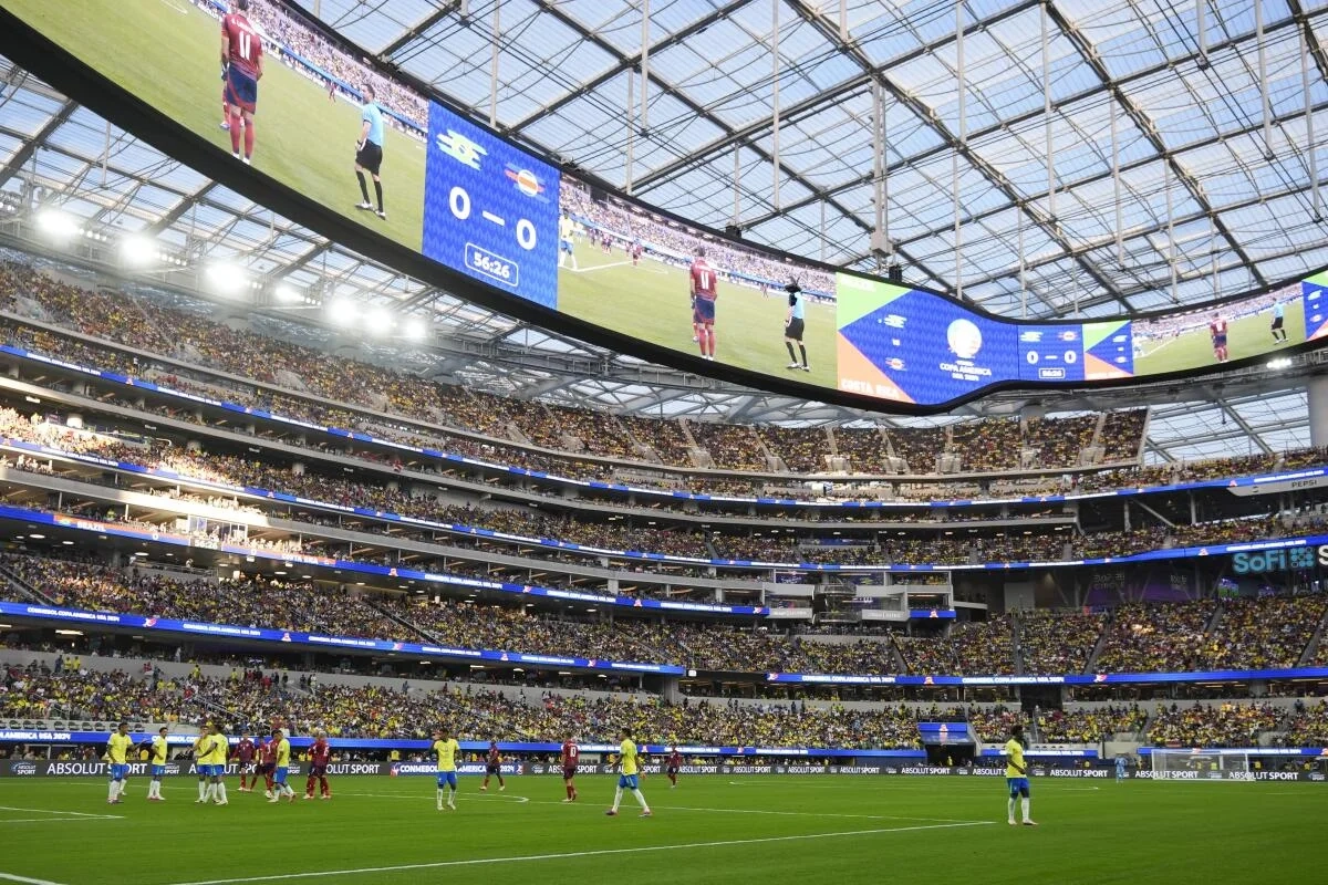 现代化体育场馆内部